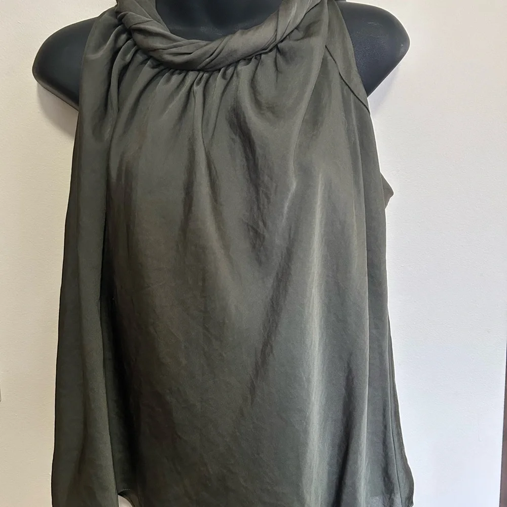 Talbots Dark Olive Sleeveless Blouse Rope Neckline, size 16P - Picture 1 of 6